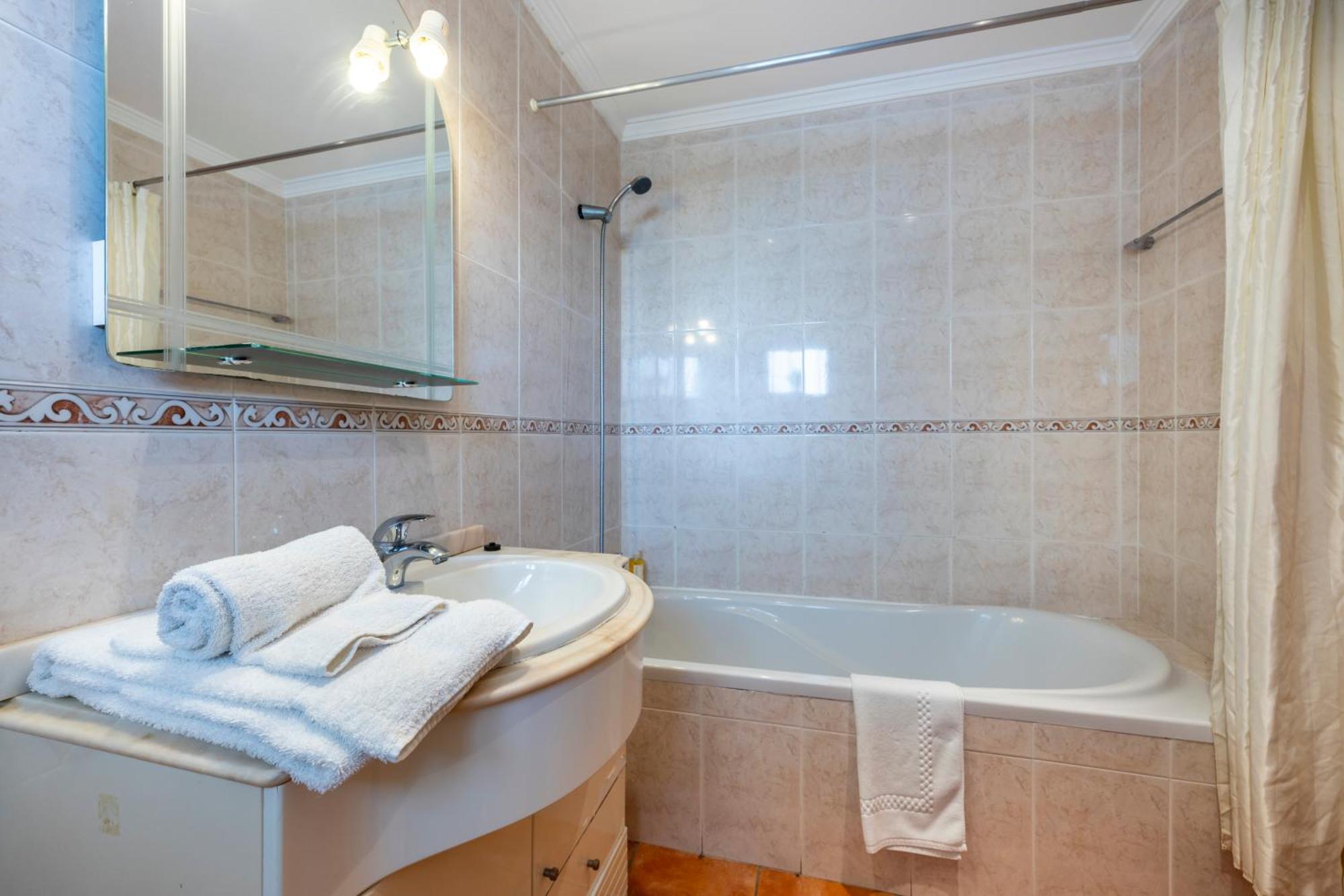 לאגוּ‏ש Cardeira Holiday Apartments מראה חיצוני תמונה