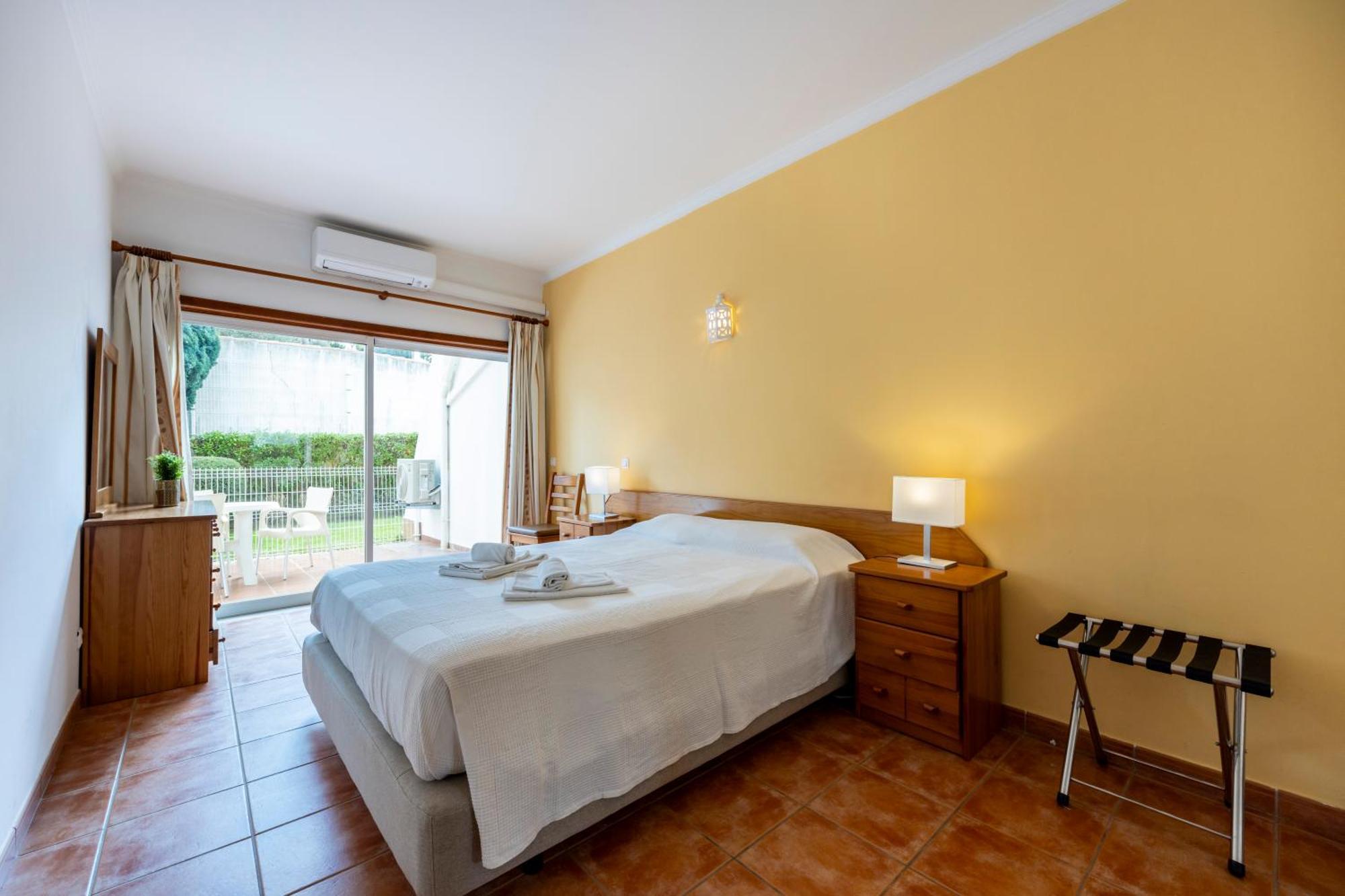 לאגוּ‏ש Cardeira Holiday Apartments מראה חיצוני תמונה