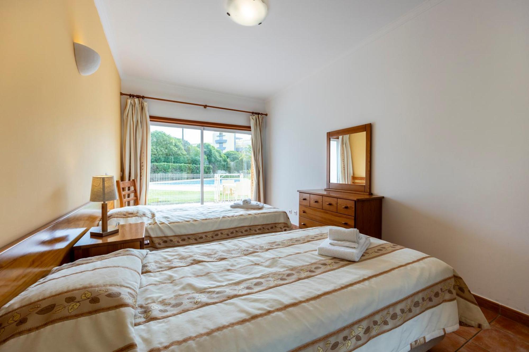 לאגוּ‏ש Cardeira Holiday Apartments מראה חיצוני תמונה