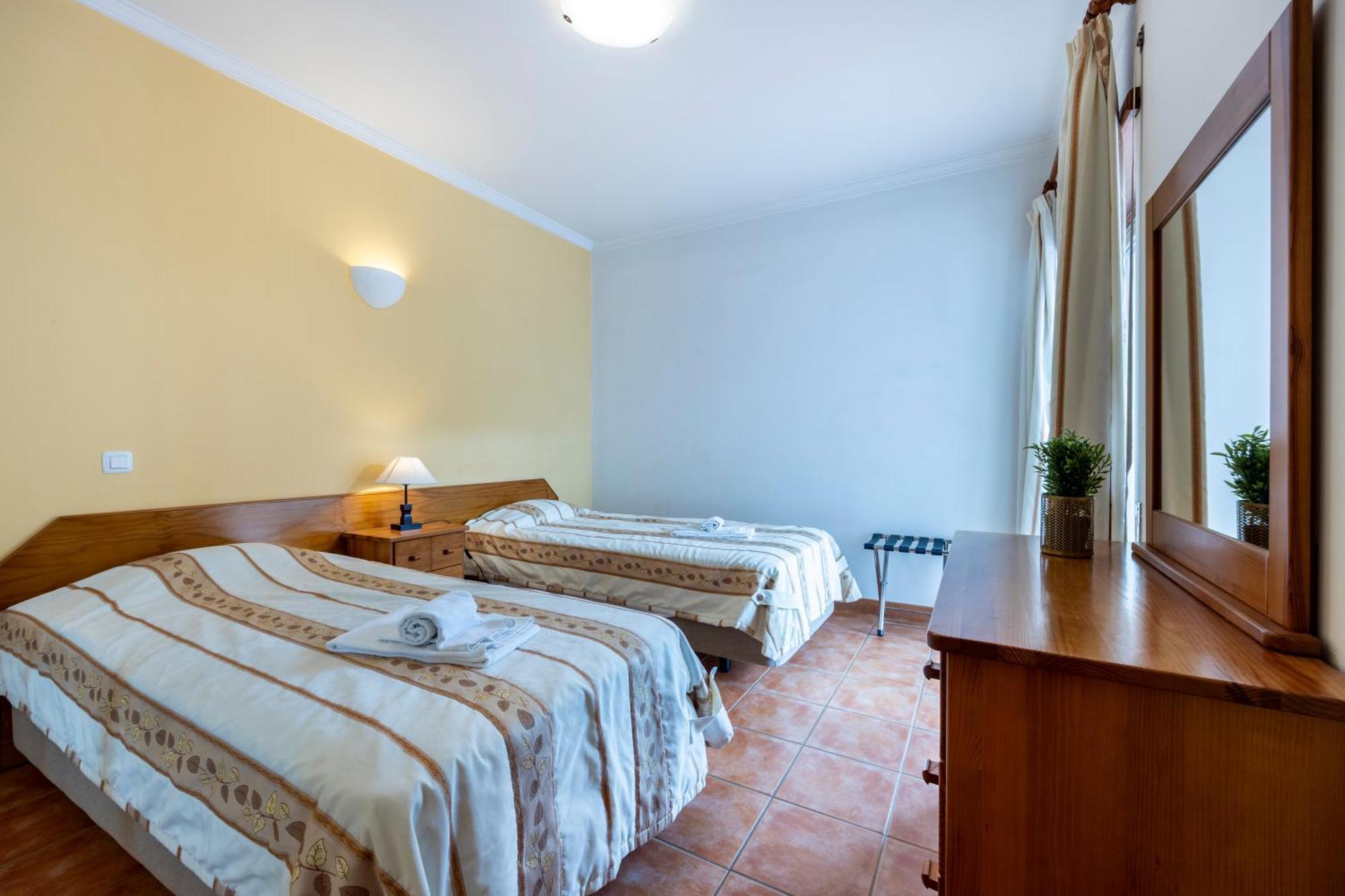 לאגוּ‏ש Cardeira Holiday Apartments מראה חיצוני תמונה