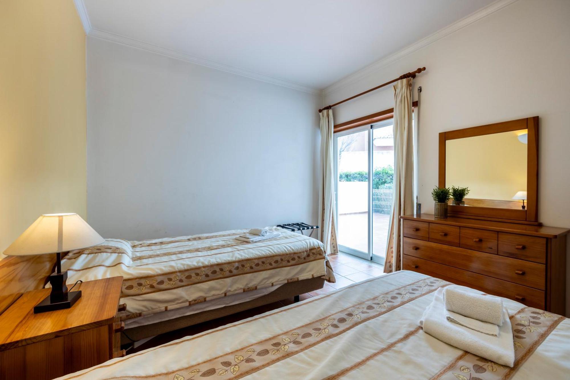 לאגוּ‏ש Cardeira Holiday Apartments מראה חיצוני תמונה